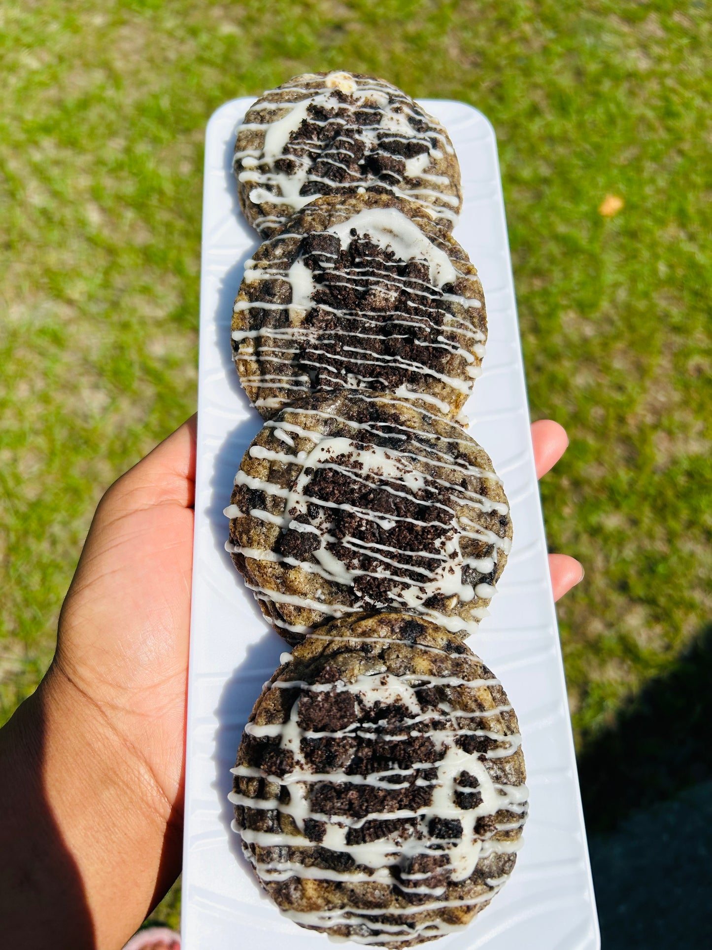 1 Dozen Cookies & Cream